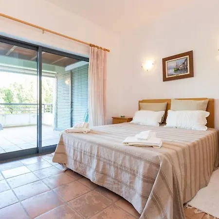 Spacious Terrace Pool & Tennis - Marina *