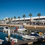Spacious Terrace Pool & Tennis - Marina アパート