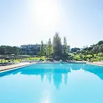 Spacious Terrace Pool & Tennis - Marina アパート