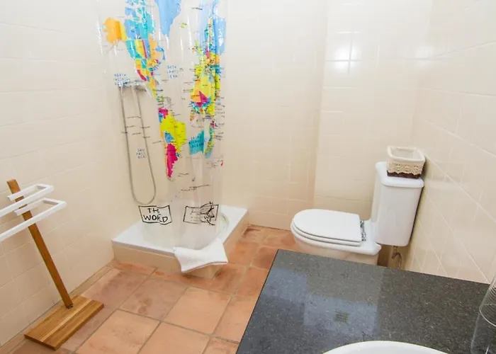 Resort-style Spacious T2 With Pools And Tennis 5min Marina Lagos