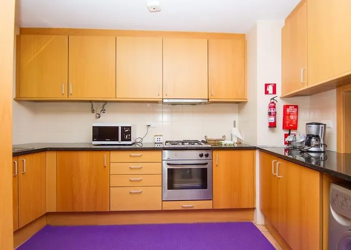 Spacious Terrace Apt Pool & Tennis - Marina Lagos *
