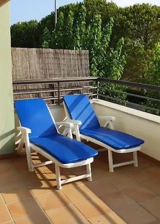 Lovely Marina Park, * Lagos